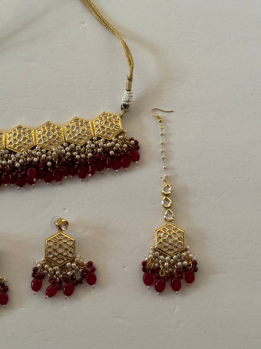 Red necklace set