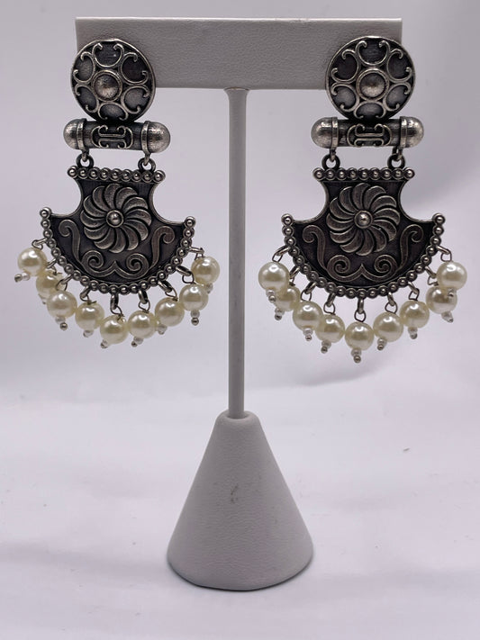 Anika earrings