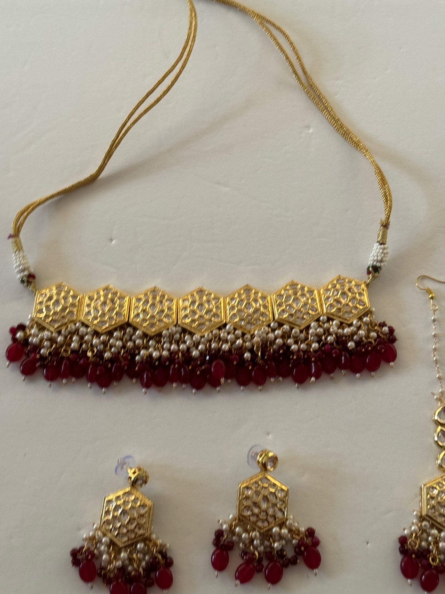 Red necklace set