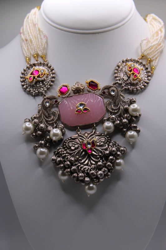 Dana necklace set
