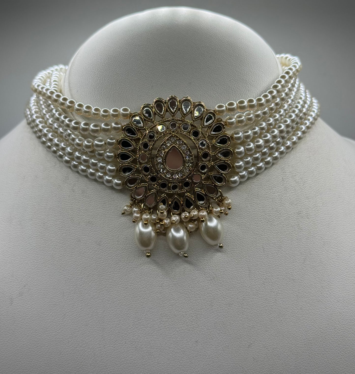Shania necklace set