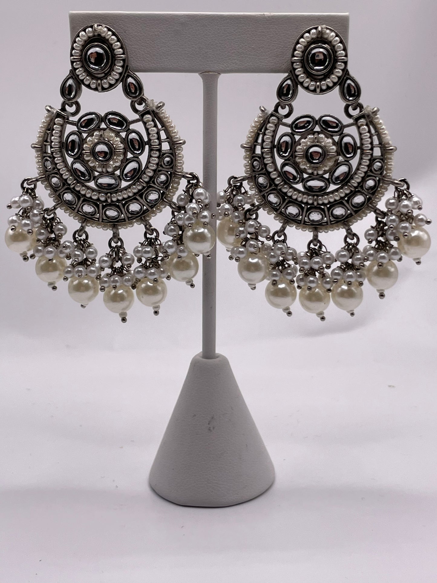 Amyra earrings