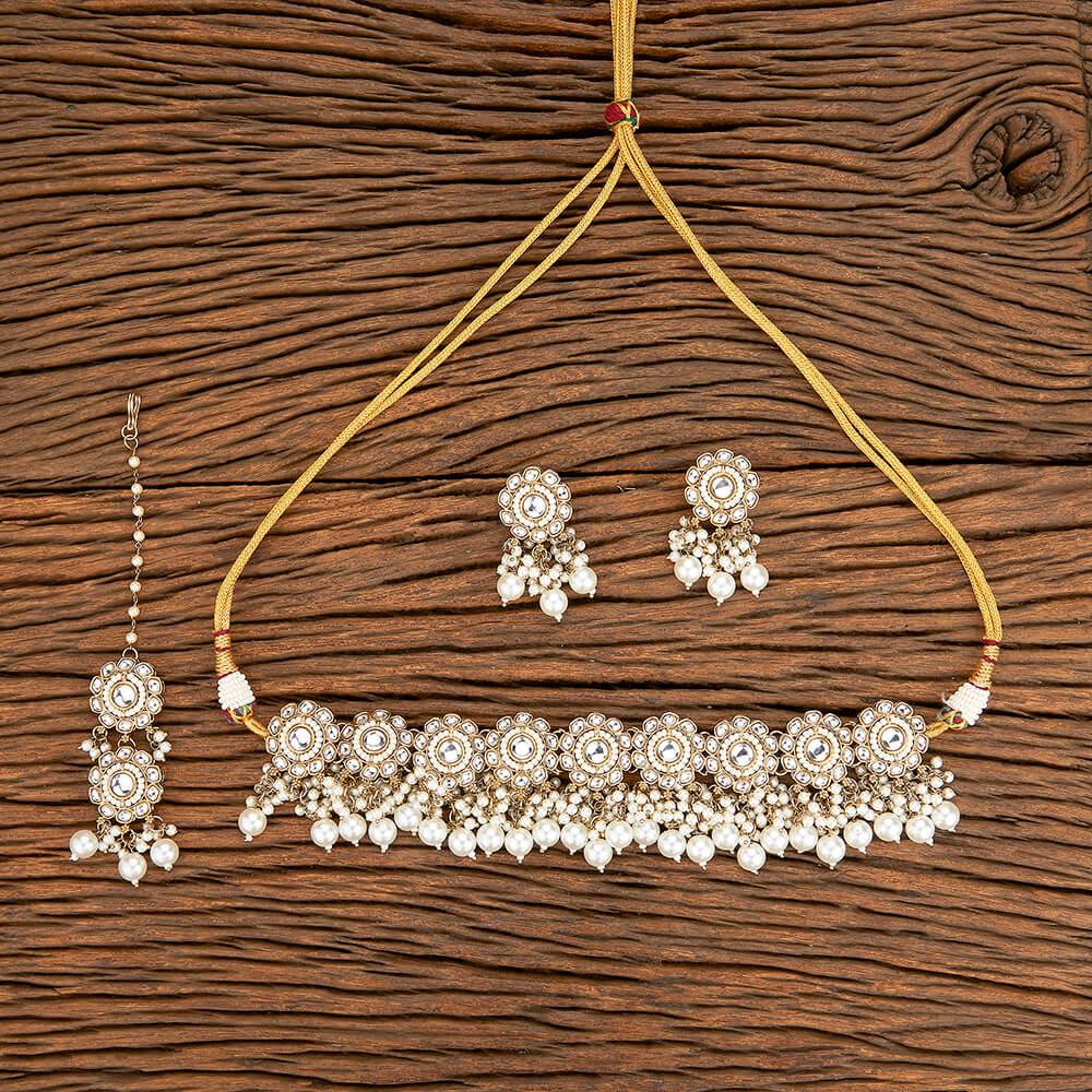 Avira necklace set