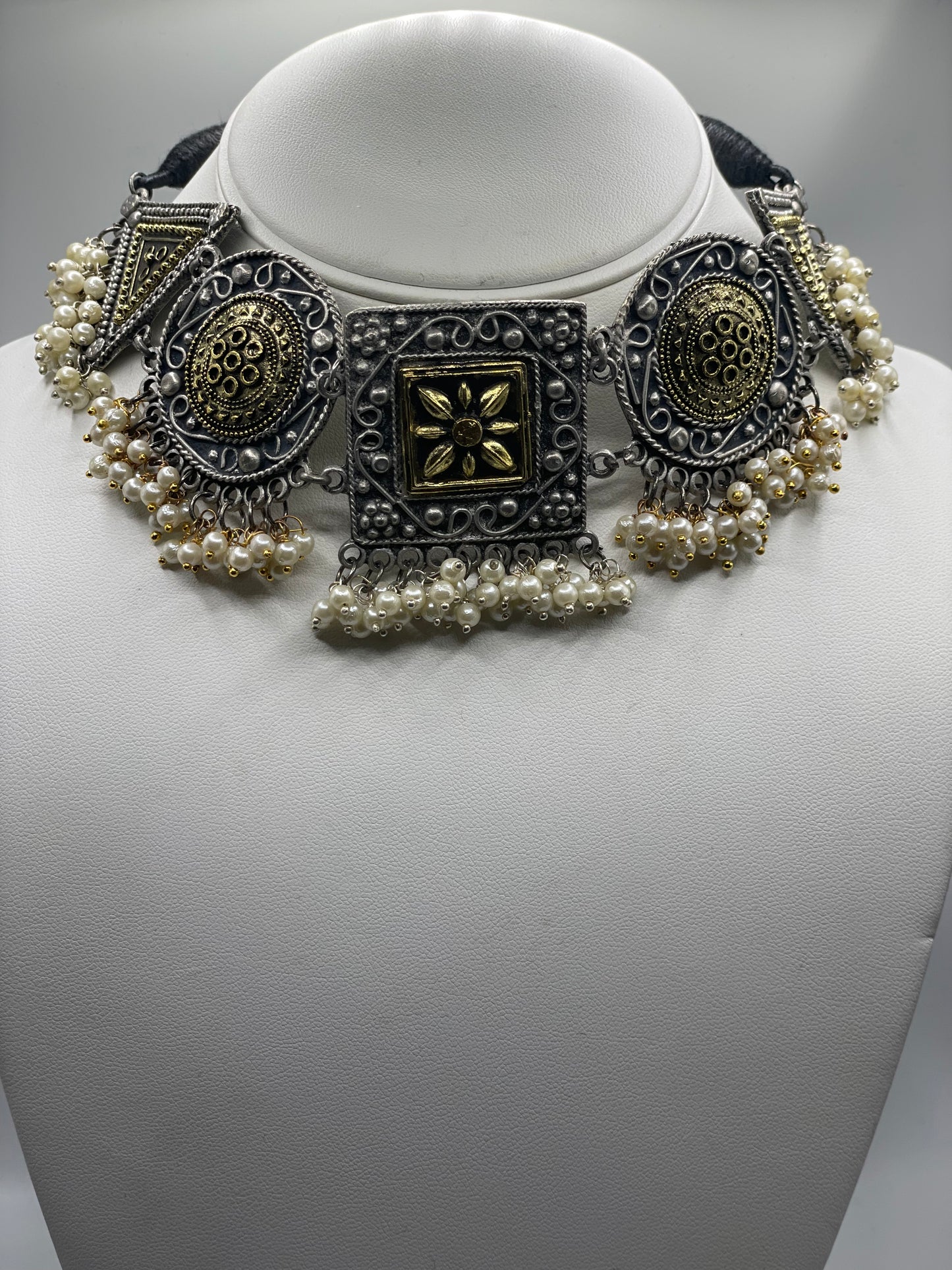 Beyonce oxidized necklace set